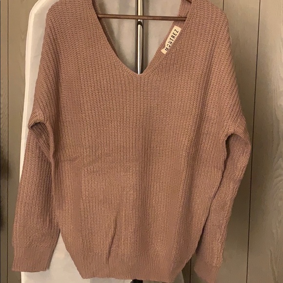 Reversible twisted sweater - Picture 3 of 3